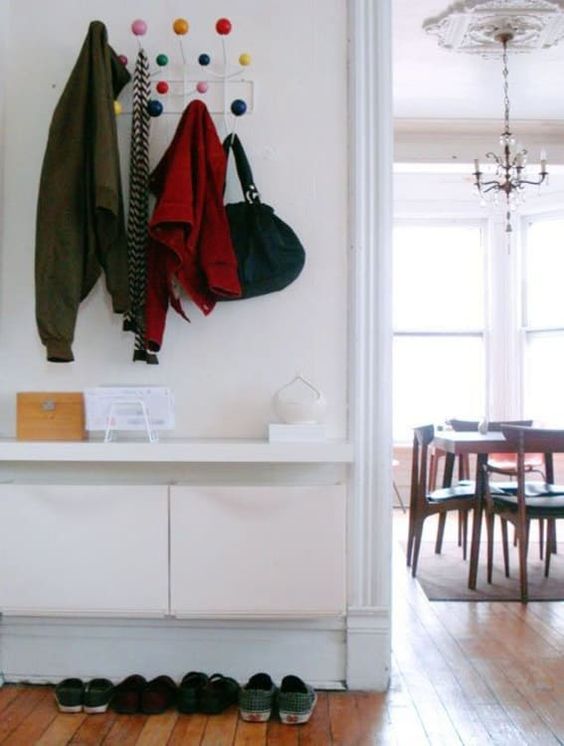 Ikea sales trones entryway