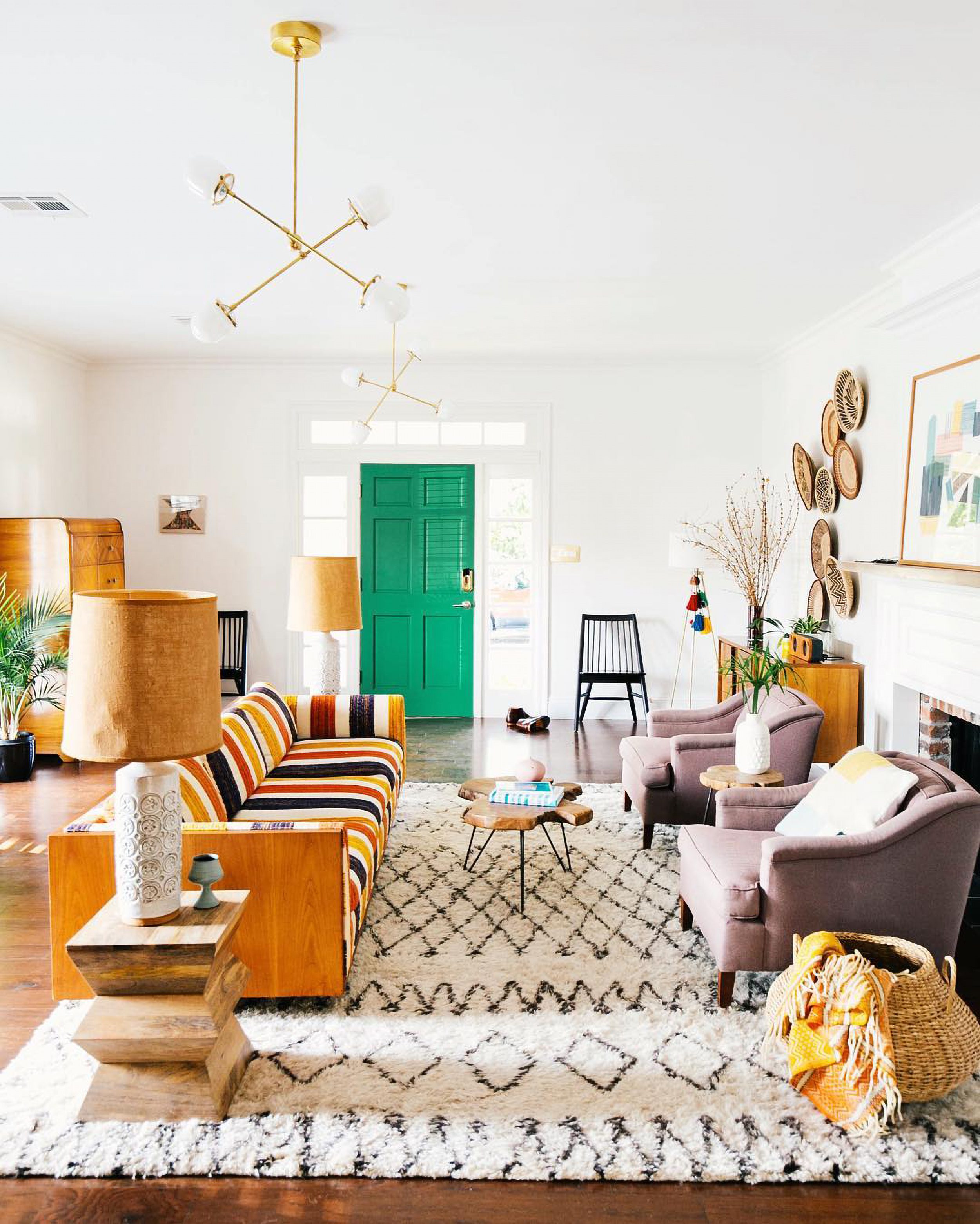 a gorgeous mid century modern living room design in a bunch of colors