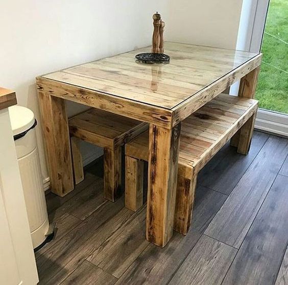 25 Pallet Dining Tables That Inspire, How To Make A Dining Room Table From Pallets