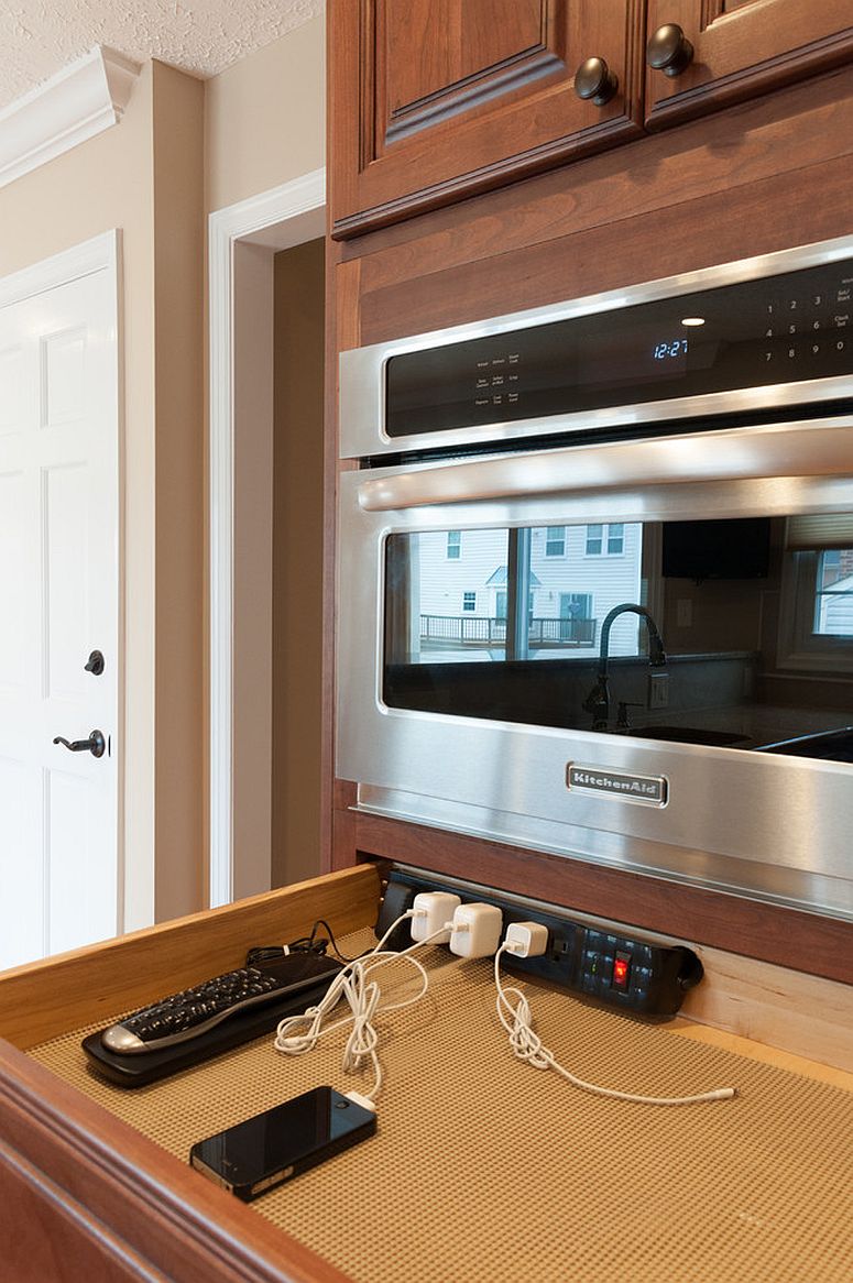 25 Functional Kitchen Charging Stations