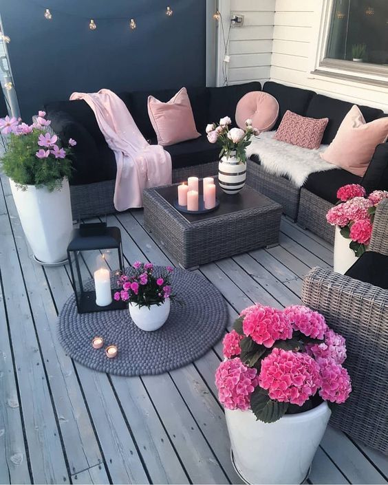 25 Easy Ideas To Decorate A Summer Deck DigsDigs
