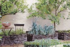 25 basket garden beds with various types of greenery for a chic Mediterranean-inspired garden