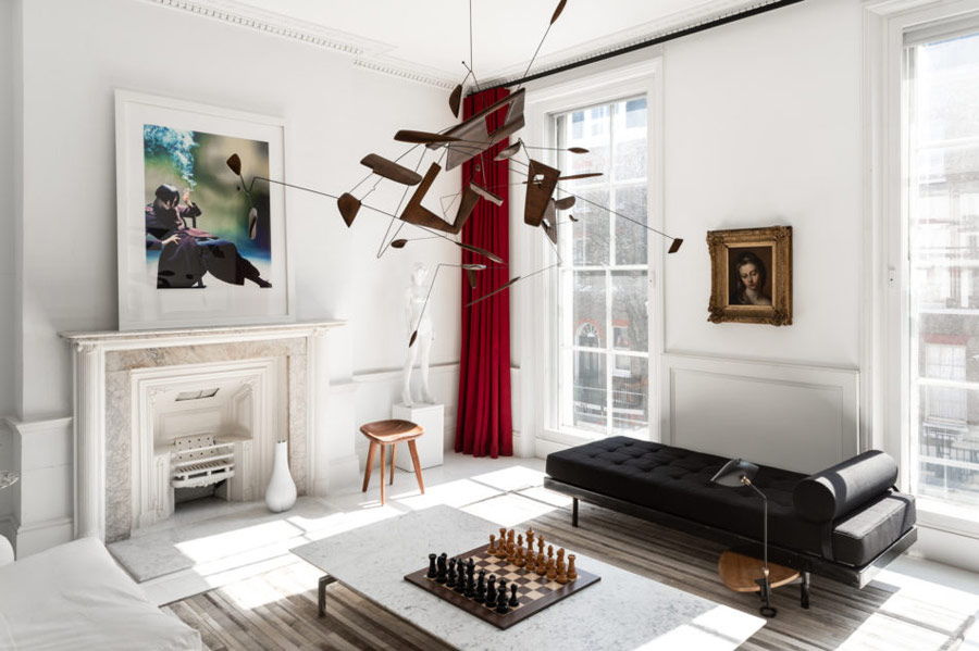 White Home Mixing Mid Century Modernism And Minimalism
