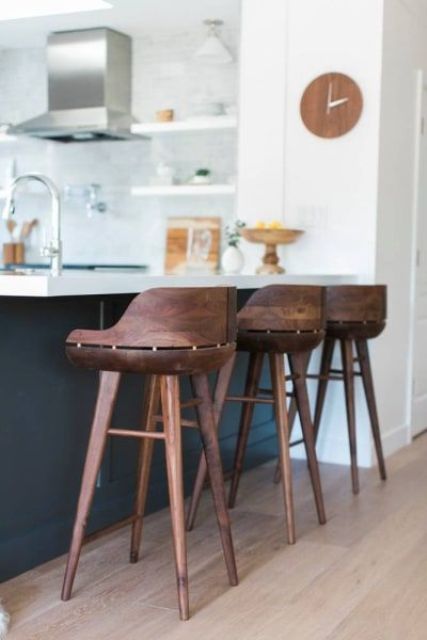 Wooden stools 2025 for kitchen island