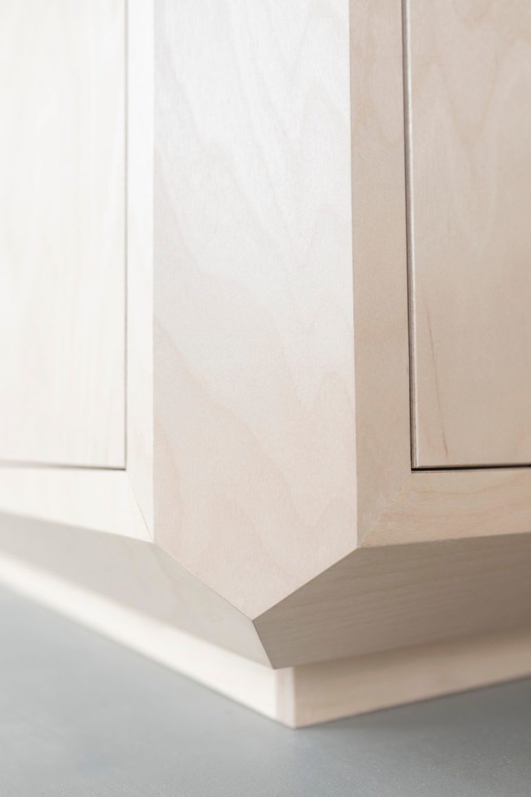 A lot of attention was given to the little details, the elements that don’t stand out yet define the apartment A lot of attention was given to the little details, the elements that don’t stand out yet define the apartment