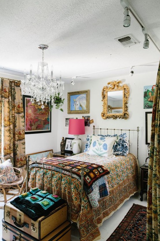 126 Bold Eclectic Bedroom Décor Ideas - DigsDigs