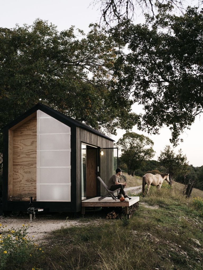 There's a tiny deck that connects the cabin to nature and where the owner may have a sit and enjoy fresh air There's a tiny deck that connects the cabin to nature and where the owner may have a sit and enjoy fresh air