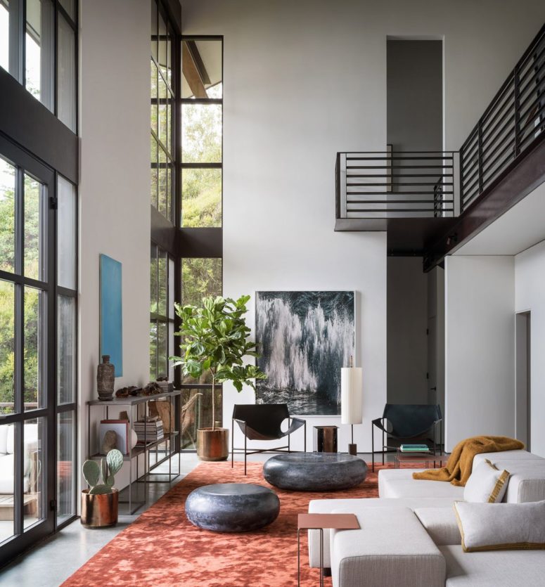 Natural Home With A Modern Art-Filled Interior - DigsDigs