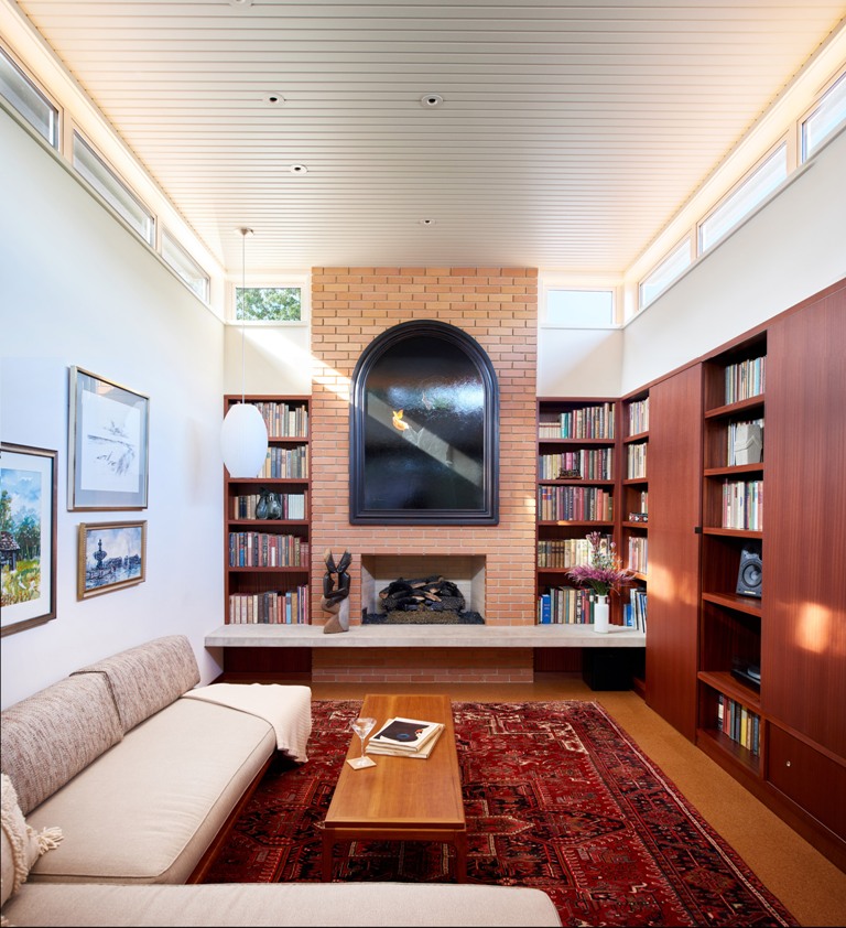 The interior design and decor was kept original as much as possible, even the windows were restored and the character of the spaces was saved The interior design and decor was kept original as much as possible, even the windows were restored and the character of the spaces was saved