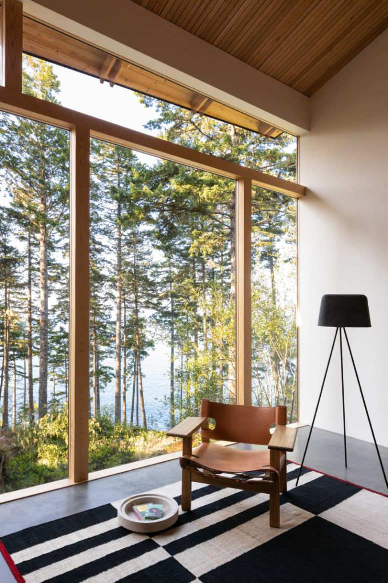 a cool reading nook with a view The house shows off some cool nooks for relaxing, reading and just enjoying the views, here there's just one chair and amazing views
