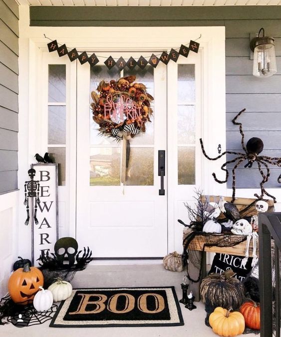 34 Stylish Halloween Porch Decor Ideas DigsDigs