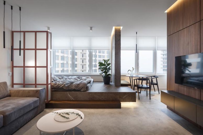 This small apartment has everything necessary without compromising on the style and its zones are smartly separated This small apartment has everything necessary without compromising on the style and its zones are smartly separated