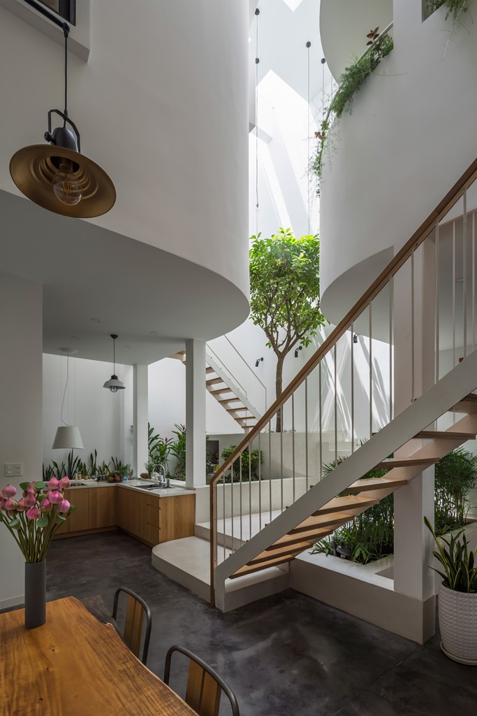 Contemporary House With A Triple-Height Atrium