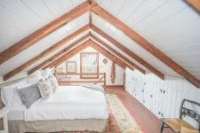 10 The attic space and much natural light make the bedroom veyr cozy and comfy