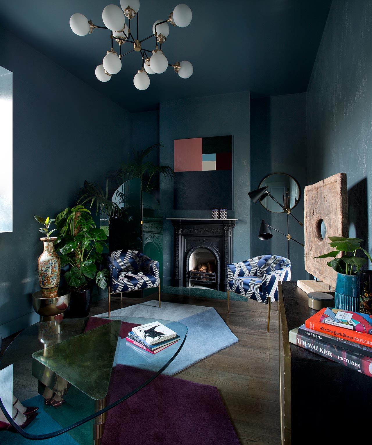 Bolton Coach House With Industrial Heritage And Modern Decor