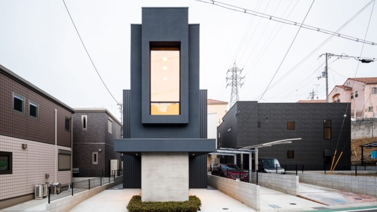Minimalist Slender House With Narrow Proportions