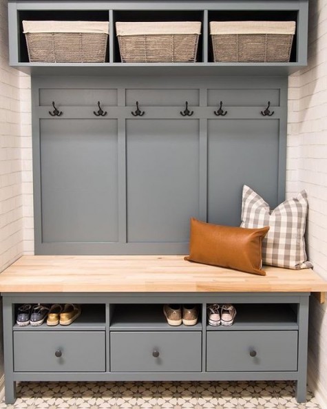 25 Stylish And Smart IKEA Hacks For Your Entryway - DigsDigs