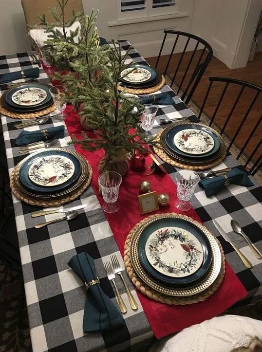 25 Cozy Buffalo Check Christmas Decor Ideas DigsDigs