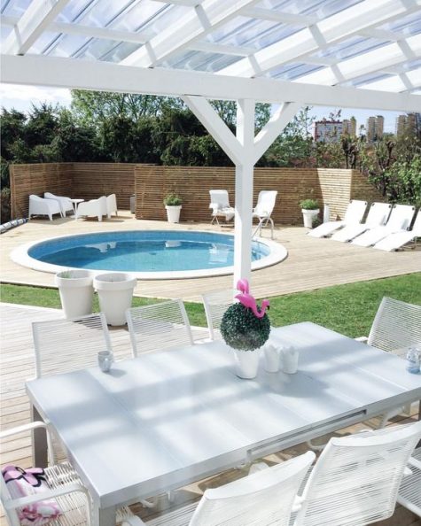 Round pool chair 2025