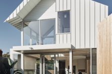 01 This is a bright double-height extension that an old 19th century home got
