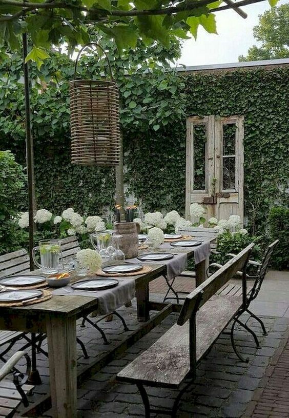 5 Outdoor Décor Trends And 25 Ideas For 2020 Digsdigs 5 Outdoor Décor Trends And 25 Ideas For, Shabby Chic Outdoor Table