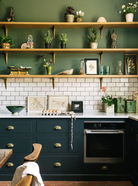 25 Green And White Kitchen Décor Ideas - DigsDigs