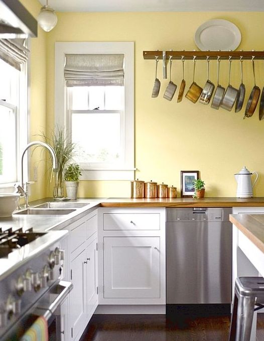 25 Yellow And White Kitchens That Raise The Mood