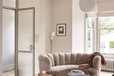 01 This gorgeous London townhouse was fully renovated and redone to fit the needs of the owners and make it fresh and lively
