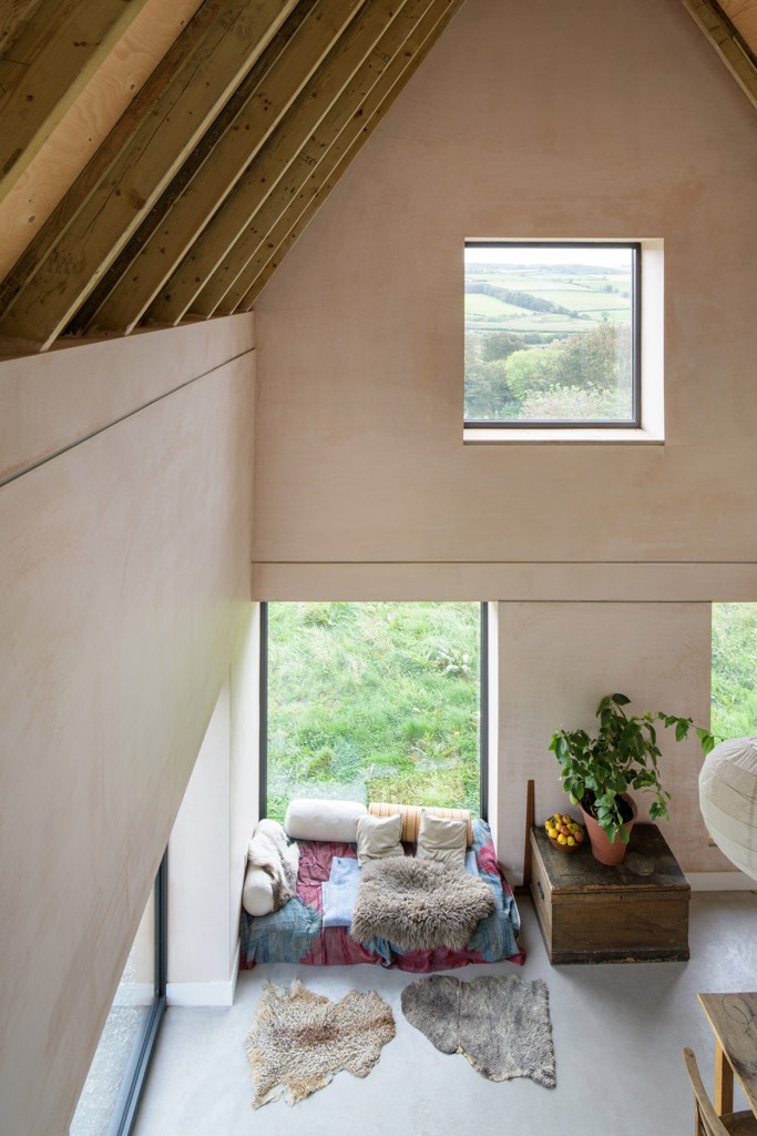 Many spaces are centered around the peaceful views, which will give relaxation at once