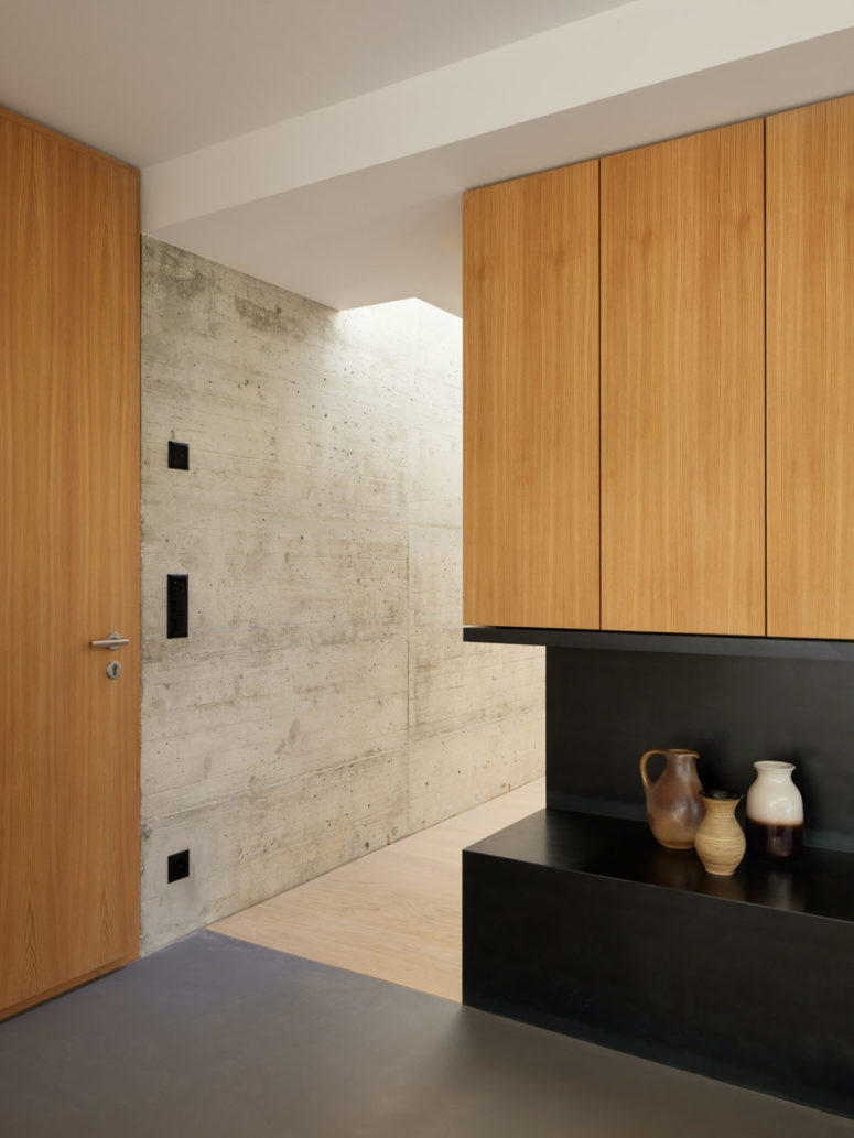 Concrete that was used for exterior decor is also used insidde and that ties the spaces