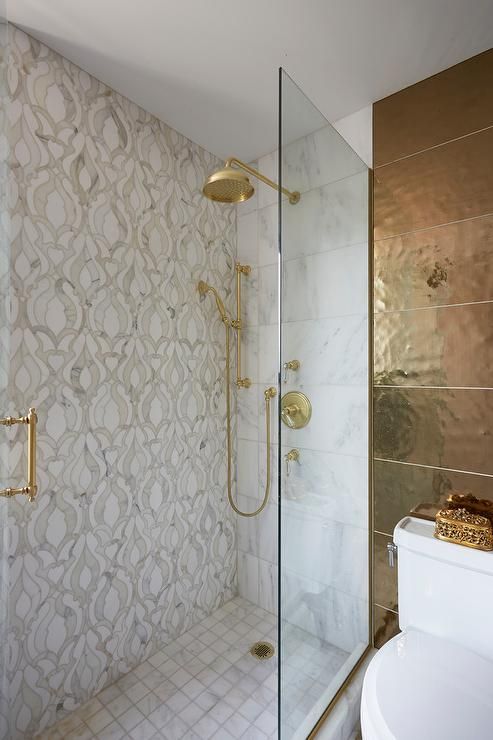 25 Refined White And Gold Bathrooms - DigsDigs