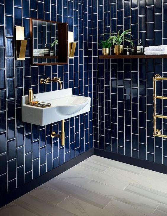 25 Stylish Blue And Gold Bathroom Decor Ideas - DigsDigs