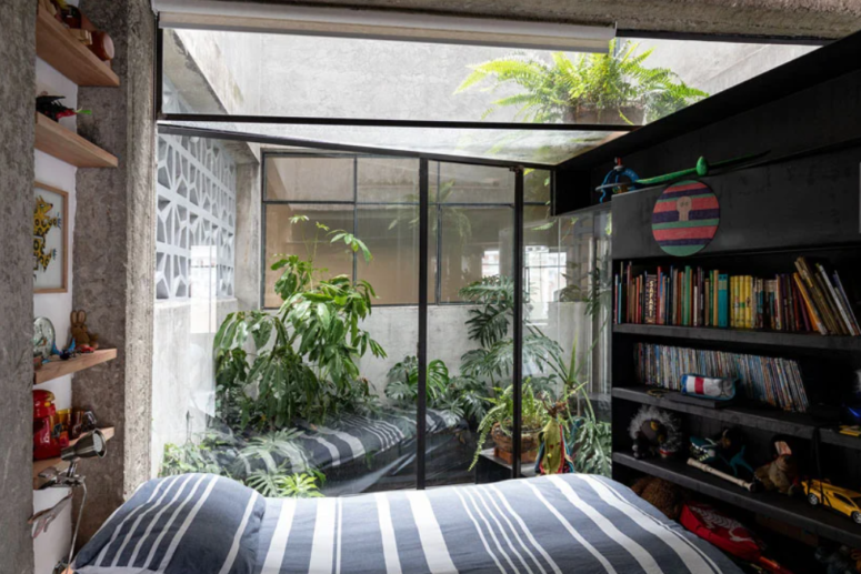 The designers exercised in creativity to make the furniture fit the spaces and provide enough storage The designers exercised in creativity to make the furniture fit the spaces and provide enough storage