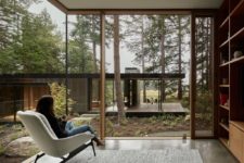 10 All the spaces can be opened to outdoors completely with sliding doors