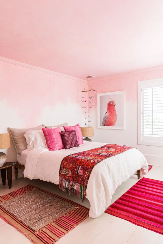 bedroom in pink