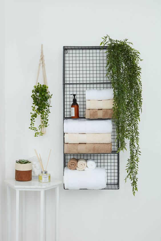 32 Smart and Pretty Towel Storage Ideas