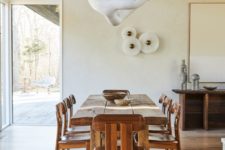 04 The furniture is a mix of designer items and second hand finds and the balance is perfect