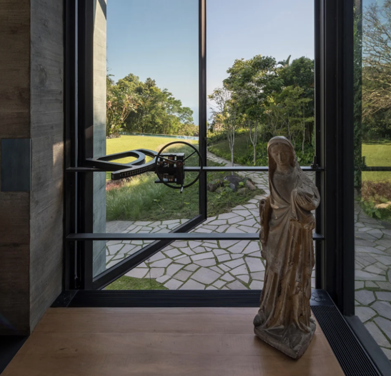 The spaces are opened to outdoors as much as possible
