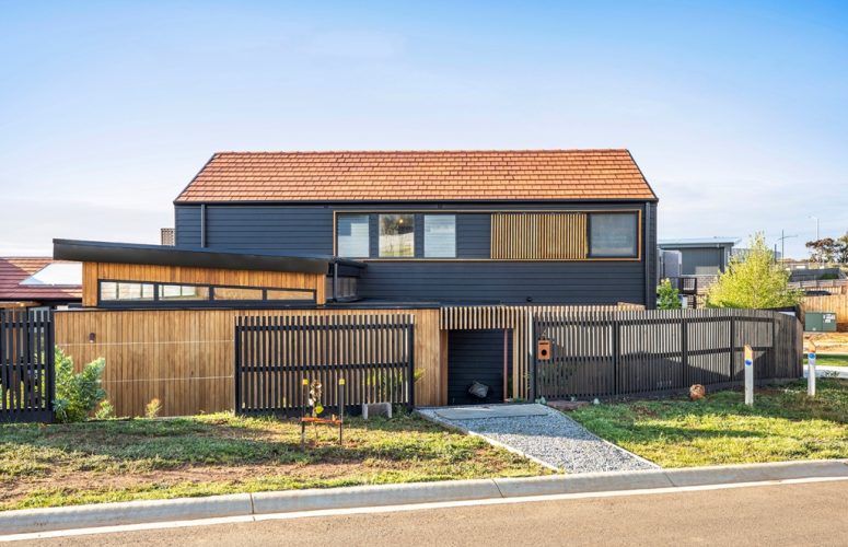 Torquay House: Contemporary Surfers’ Dwelling