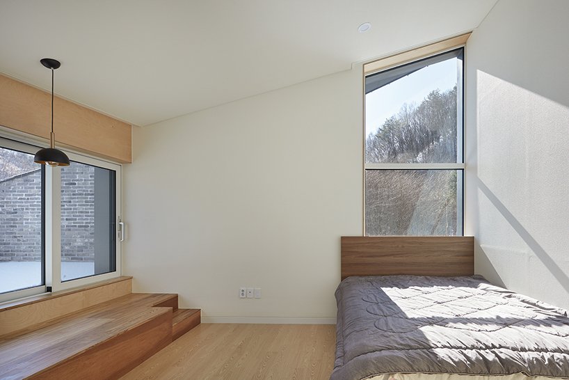 a minimalist bedroom design