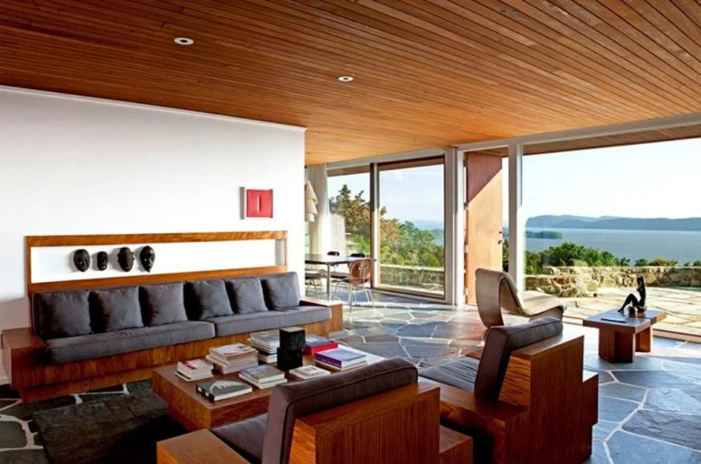 There are cool accessories and decorations here and there, and they add character to the spaces