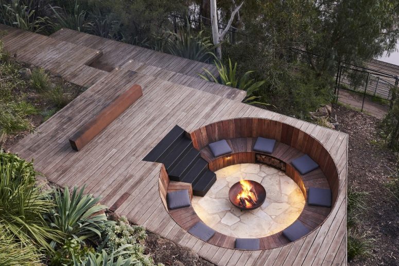 There's also an outdoor conversation pit on the deck