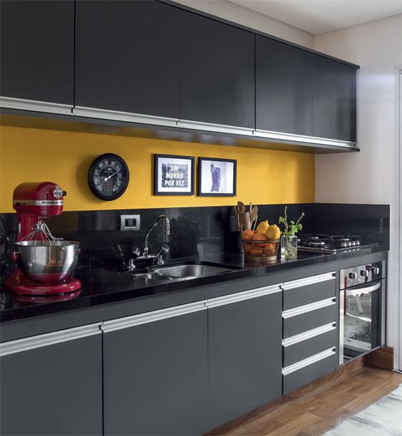 25 Bright Grey And Yellow Kitchen Decor Ideas - DigsDigs