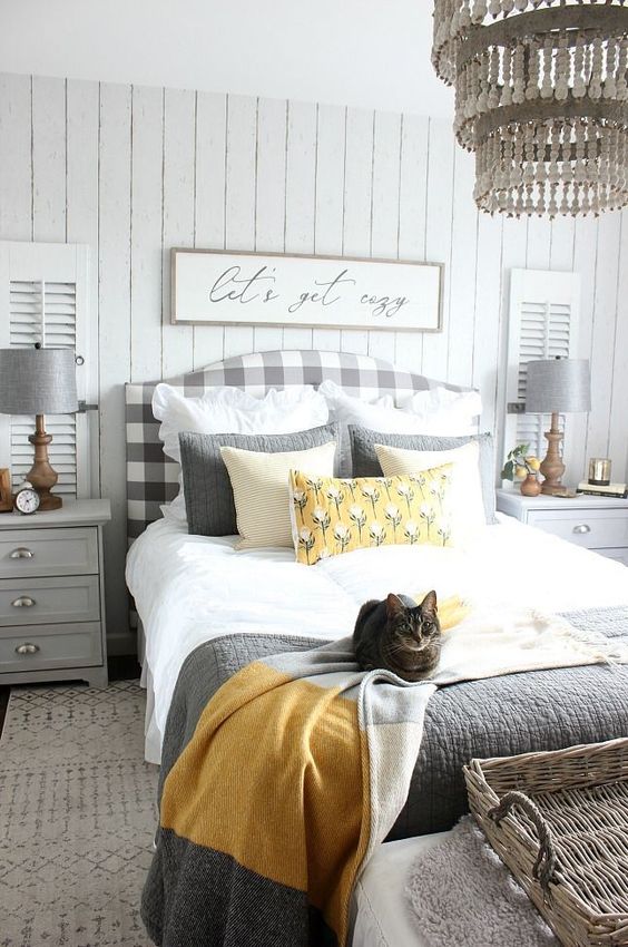 25 Cool Grey And Yellow Bedrooms That Invite In Digsdigs