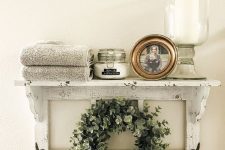 greenery wreath is a cool thing for holiday decor