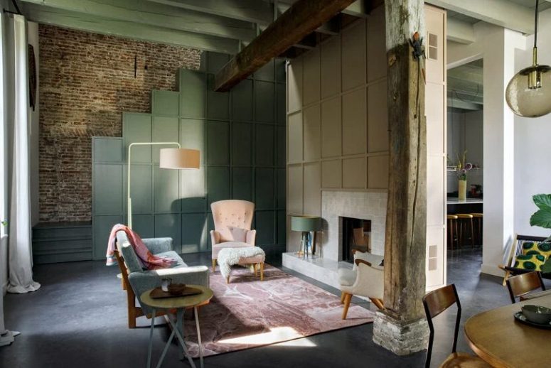 This contemporary house is a part of a Dutch apple farm, its historical charm was preserved as much as possible This contemporary house is a part of a Dutch apple farm, its historical charm was preserved as much as possible