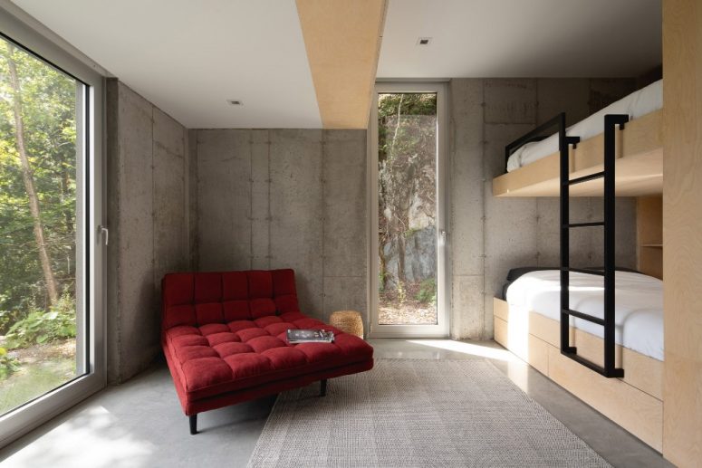 A bunk room on the lower level can sleep 10 guests
