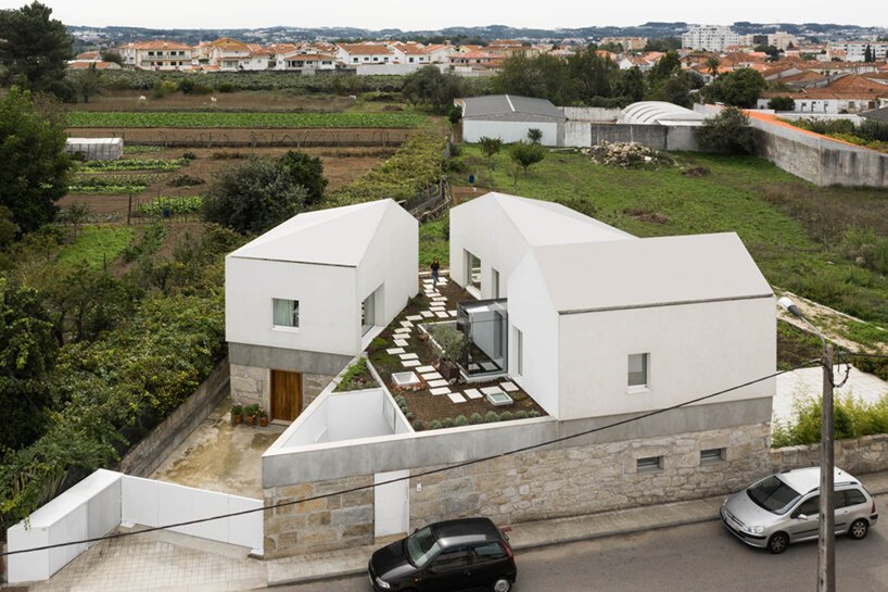 This is how the house looks from above it was stripped to three volumes with the same base but a new top This is how the house looks from above - it was stripped to three volumes with the same base but a new top
