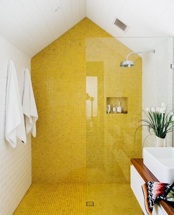 25 Bold Yellow Accent Walls For A Shiny Touch DigsDigs