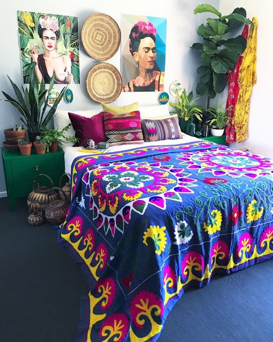 Bold Maximalist Bedroom Decor Ideas